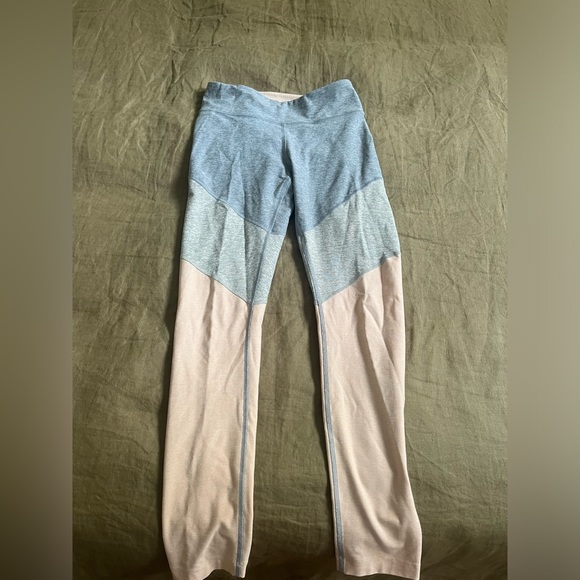 Outdoor voices springs 7/8 legging size small - Picture 2 of 4